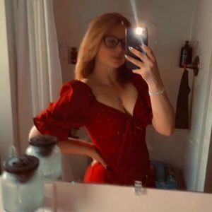 Meet your Posher, Alison